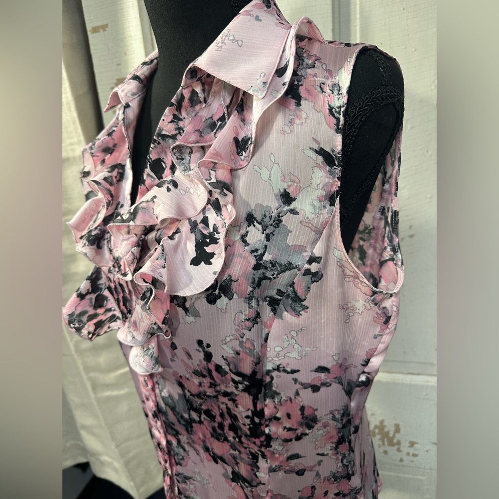 Tahari Pink Floral Ruffle Sleeveless Blouse